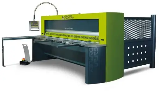 SafanDarley M-Shear – Servo-elektrisk maskinsaks til plader (2–6,1 m / op til 16 mm)